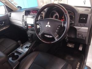 Mitsubishi Pajero 5-door 3.2DI-D GLS - Image 8