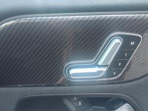 Mercedes-Benz GLA GLA200d Progressive - Image 11