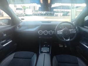 Mercedes-Benz GLA GLA200d Progressive - Image 12