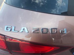 Mercedes-Benz GLA GLA200d Progressive - Image 6