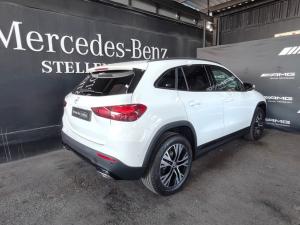 Mercedes-Benz GLA GLA200 Progressive - Image 11