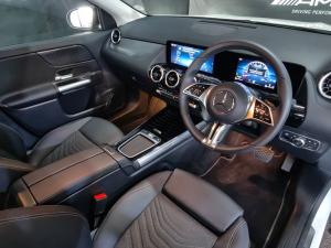 Mercedes-Benz GLA GLA200 Progressive - Image 16