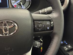 Toyota Hilux 2.8GD-6 double cab Raider auto - Image 10