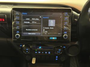 Toyota Hilux 2.8GD-6 double cab Raider auto - Image 13