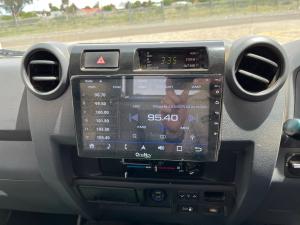 Toyota Land Cruiser 79 4.5D-4D LX V8 single cab - Image 9