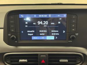 Hyundai Grand i10 1.0 Premium hatch - Image 11