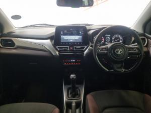 Toyota Starlet Cross 1.5 XR manual - Image 6
