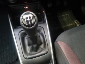 Toyota Starlet Cross 1.5 XR manual - Image 13