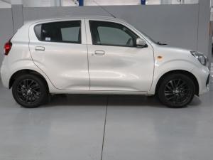 Toyota Vitz 1.0 XR manual - Image 2