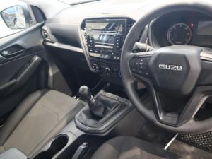 Isuzu D-Max 1.9TD double cab L manual - Image 7