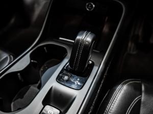 Volvo XC40 T5 AWD Momentum - Image 16