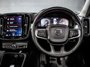Volvo XC40 T5 AWD Momentum - Image 19