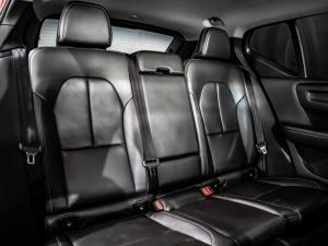 Volvo XC40 T5 AWD Momentum - Image 21