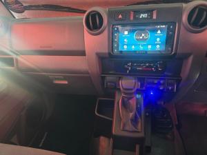 Toyota Land Cruiser 79 2.8GD-6 double cab - Image 13