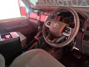 Toyota Land Cruiser 79 2.8GD-6 double cab - Image 19