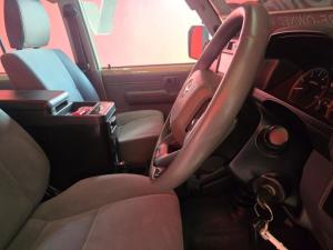 Toyota Land Cruiser 79 2.8GD-6 double cab - Image 20
