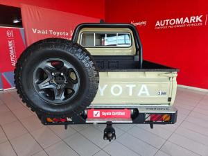 Toyota Land Cruiser 79 2.8GD-6 double cab - Image 4