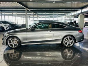 Mercedes-Benz C-Class C200 coupe AMG Line - Image 11