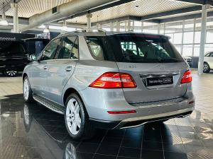 Mercedes-Benz ML ML500 - Image 12