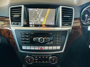 Mercedes-Benz ML ML500 - Image 8