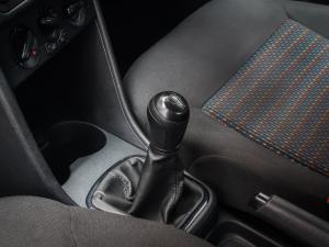 Volkswagen Polo Vivo hatch 1.4 Trendline - Image 10