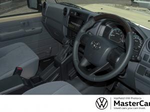 Toyota Land Cruiser 79 2.8GD-6 double cab - Image 9