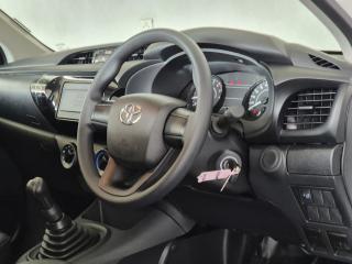 Toyota Hilux 2.0 single cab S (aircon)