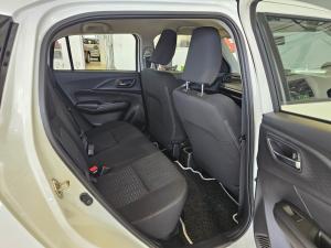 Suzuki Swift 1.2 GLX auto - Image 5