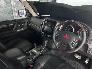 Mitsubishi Pajero 3-door 3.2DI-D GLS - Image 16