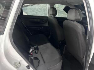 Hyundai i20 1.2 Motion - Image 10
