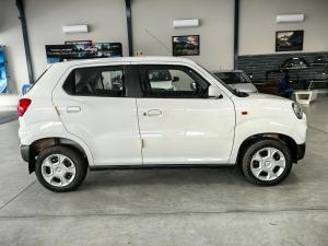 Suzuki S-Presso 1.0 GL+ manual - Image 3