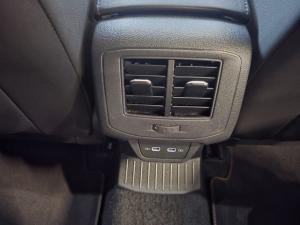 Volkswagen T-Roc 2.0TSI 140kW 4Motion R-Line - Image 24