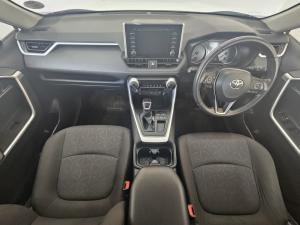 Toyota RAV4 2.0 GX auto - Image 6