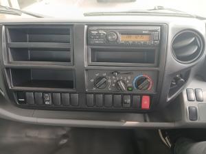 Hino Hino 300 916 LWBChassis Cab - Image 10