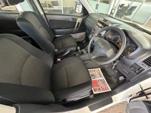 Daihatsu Terios 1.5 4x4 - Image 15