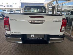 Toyota Hilux 2.4GD-6 Xtra cab Raider manual - Image 5