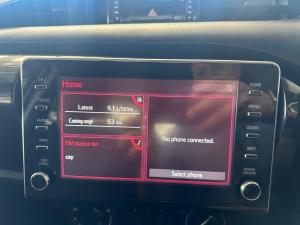 Toyota Hilux 2.4GD-6 Xtra cab Raider manual - Image 13