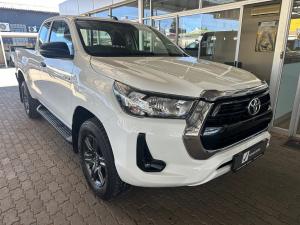 Toyota Hilux 2.4GD-6 Xtra cab Raider manual - Image 1