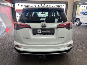 Toyota RAV4 2.0 GX - Image 5