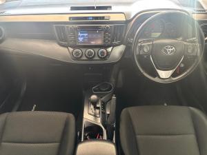 Toyota RAV4 2.0 GX - Image 6