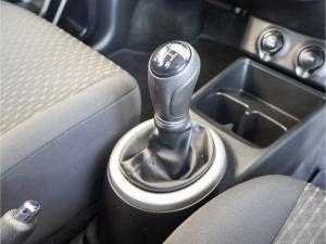 Toyota Vitz 1.0 XR manual - Image 9