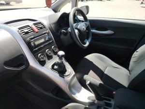 Toyota Auris 2.0D-4D XD - Image 7