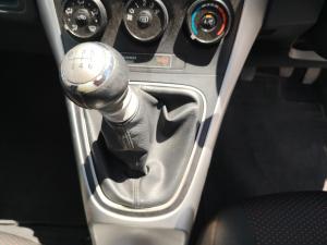 Toyota Auris 2.0D-4D XD - Image 12