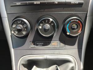 Toyota Auris 2.0D-4D XD - Image 16