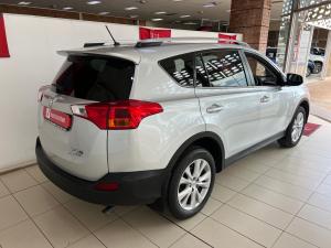 Toyota RAV4 2.2D-4D AWD VX - Image 2