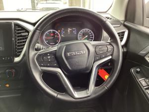 Isuzu D-Max 1.9TD double cab LS auto - Image 8