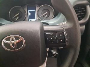 Toyota Hilux 2.4GD-6 single cab Raider manual - Image 9