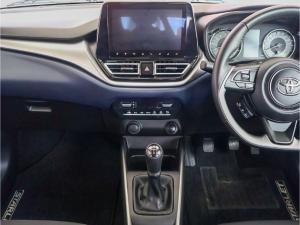 Toyota Starlet 1.5 XR manual - Image 10