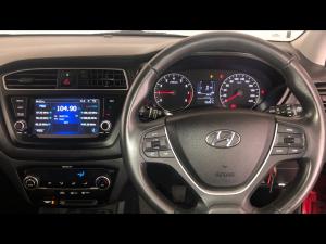 Hyundai i20 1.4 Fluid - Image 8