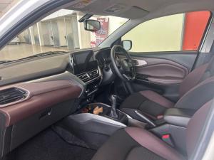 Toyota Starlet Cross 1.5 XR manual - Image 7